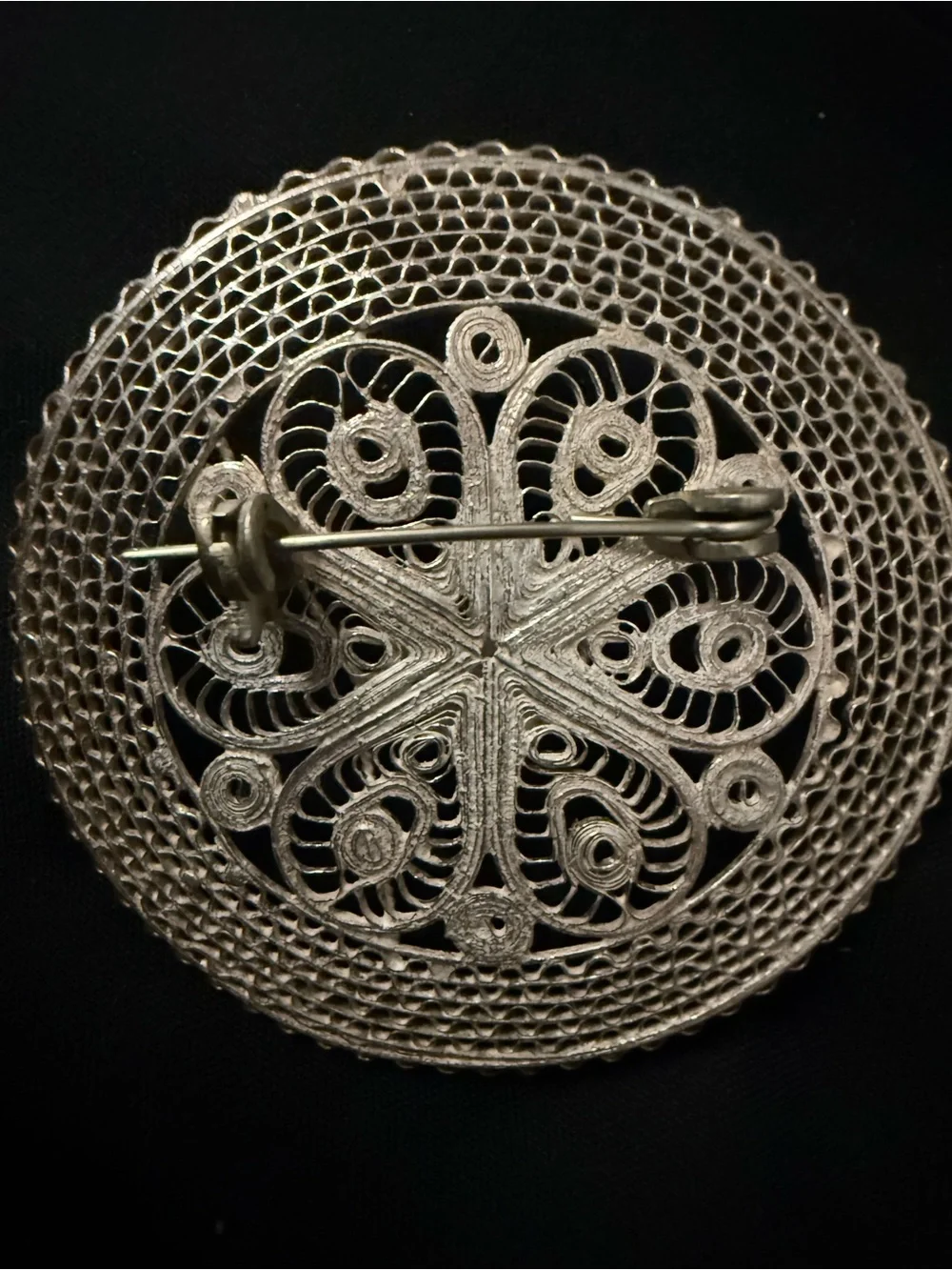 Vintage Mexican sombrero sterling Silver Filigree‎ Round Brooch